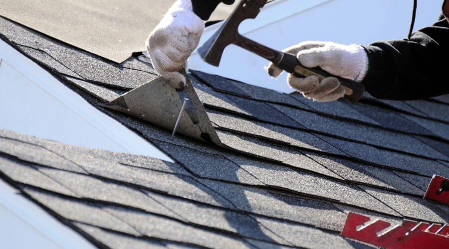 Professional gutter cleaning in Manzanita, OR
